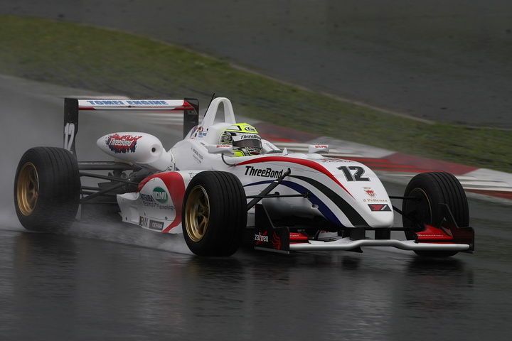 公式予選: Cクラスポールポジションは安田裕信（スリーボンド）