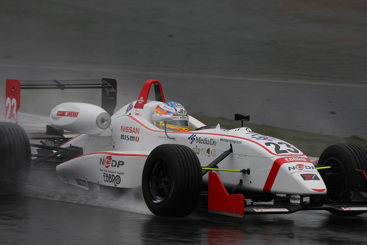 公式予選: Nクラスポールポジションは千代勝正（NDDP）