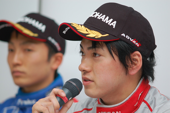 決勝記者会見: Nクラス優勝の千代勝正（NDDP）