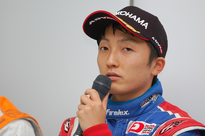 決勝記者会見: Nクラス2位の野尻智紀（HDFP）