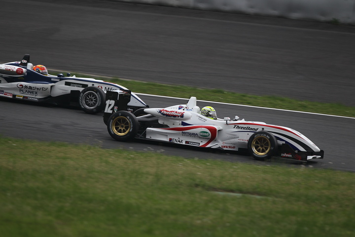 安田裕信（スリーボンド）と山内英輝（ハナシマ）のドッグファイト