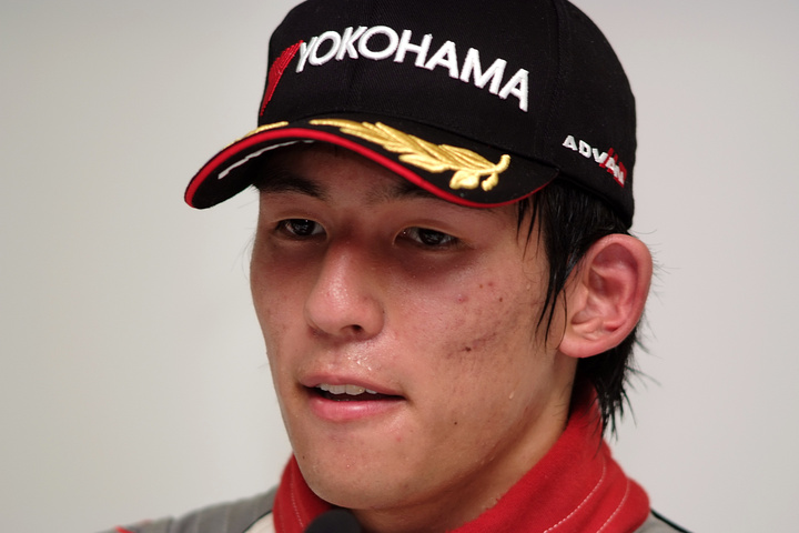 決勝記者会見: Nクラス決勝2位は山中雄一（トムス）