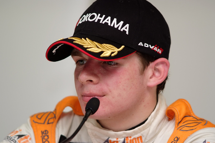 決勝記者会見: Nクラス優勝はギャリー・トンプソン（KCMG）