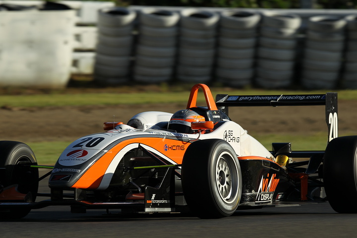 Nクラス決勝3位はギャリー・トンプソン（KCMG）