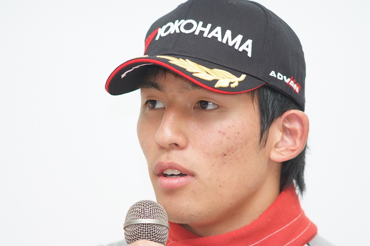 決勝記者会見: Nクラス決勝2位の中山雄一（トムス）