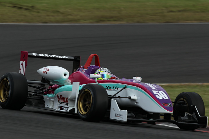 Cクラス優勝は関口雄飛（B-MAX）