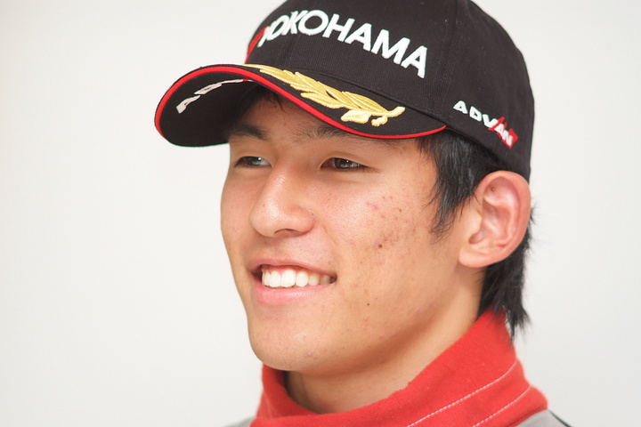 決勝記者会見: Nクラス決勝3位の中山雄一（トムス）