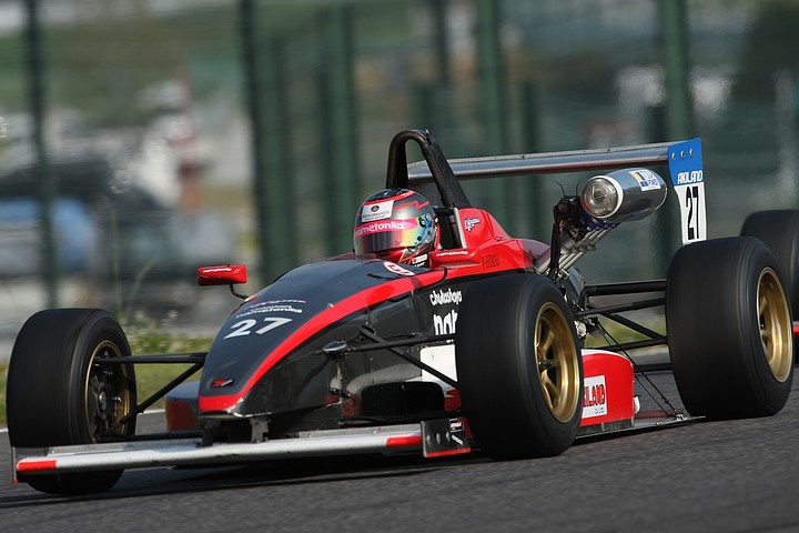 F4西日本シリーズ第2戦決勝で3位に入った平井祐次