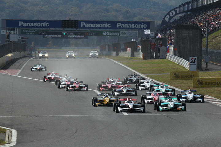 JAFGP第2レース: 22周の決勝レースがスタートした #1