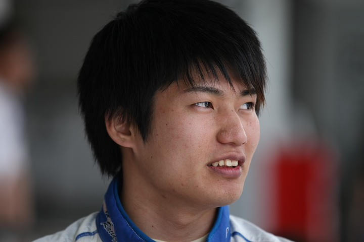 日曜朝のフリー走行2回目をトップタイムで終えた大嶋和也（ルマン）