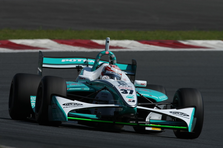 フリー走行2回目3位は、中嶋一貴（トムス）