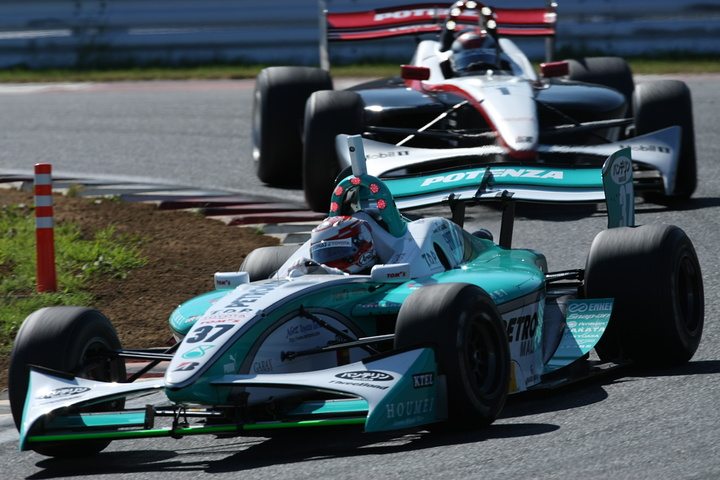 決勝3位は、中嶋一貴（トムス）