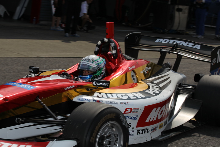 フリー走行2回目: 2位は山本尚貴（無限）