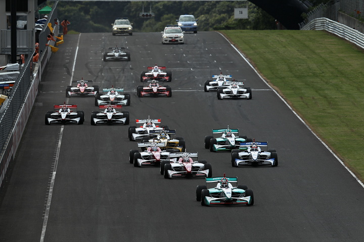 68周の決勝レースがスタートした #1