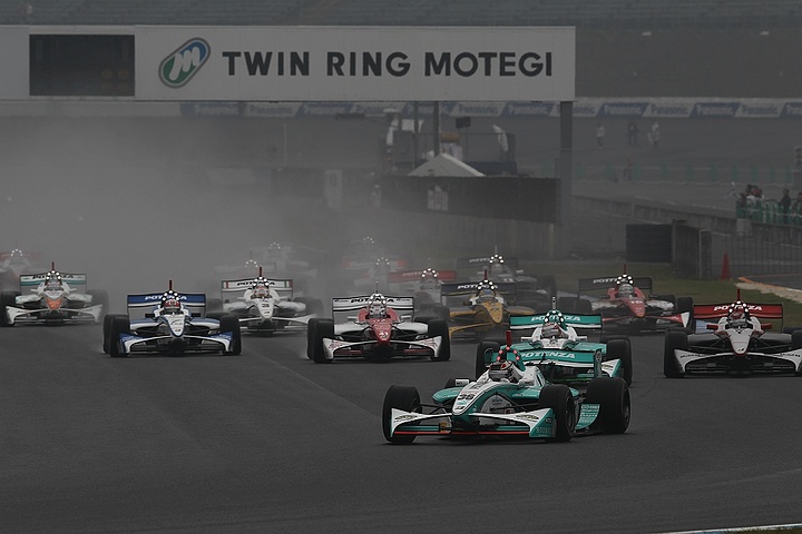 決勝レース1のスタートシーン #2