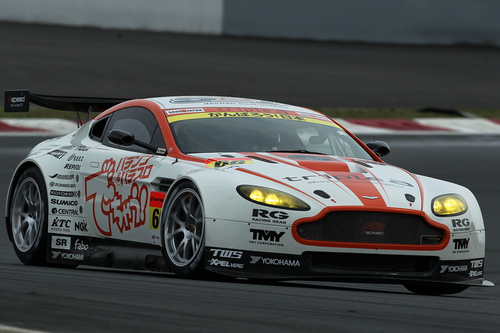 2011 SUPER GT Lineup(GT300): CarNo.66 triple a Vantage GT2（吉本大樹／星野一樹組）
