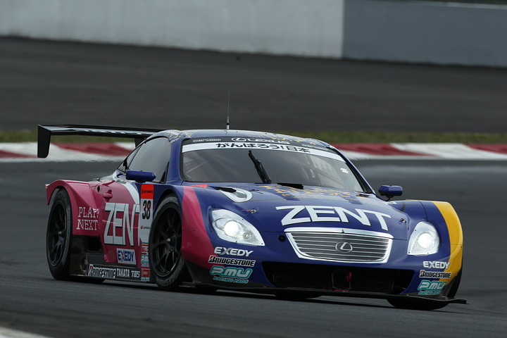2011 SUPER GT Lineup(GT500): CarNo.38 ZENT CERUMO SC430（立川祐路／平手晃平組）
