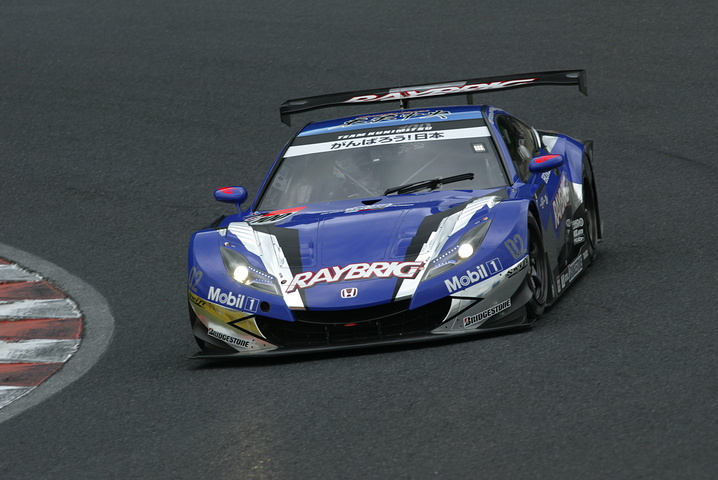 GT500クラス公式予選3位は、RAYBRIG HSV-010（伊沢拓也／山本尚貴組）