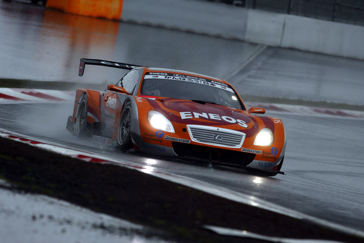 GT500クラス2位は、ENEOS SUSTINA SC430（	伊藤大輔／大嶋和也組）