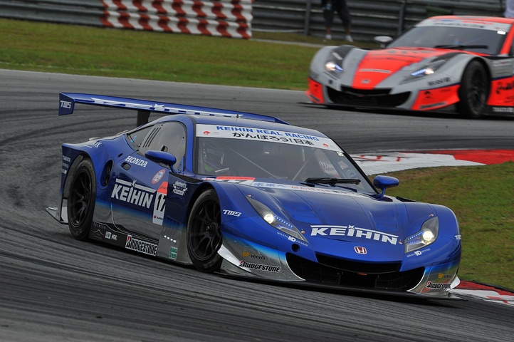 GT500クラス決勝3位のKEIHIN HSV-010（金石年弘／塚越広大組）