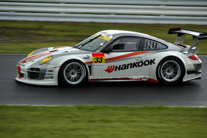 フリー走行GT300クラストップタイムは、HANKOOK PORSCHE（影山正美／藤井誠暢組）