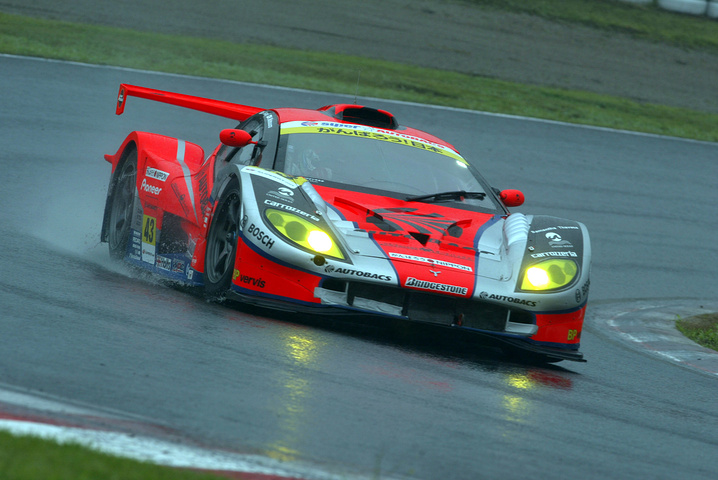 公式練習GT300トップタイムは、ARTA Garaiya（高木真一／松浦孝亮組）