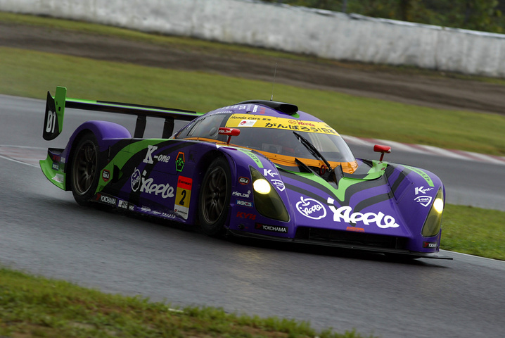 公式予選1日目GT300クラストップタイムは、エヴァンゲリオンRT初号機アップル紫電（高橋一穂／加藤寛規組）