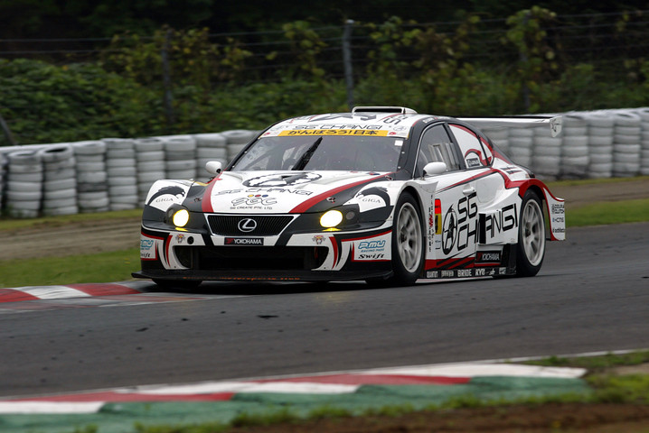 GT300クラス優勝は、SG CHANGI IS350（折目遼／アレキサンドレ・インペラトーリ組）