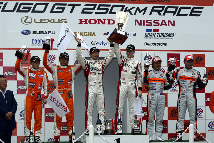 GT300クラス暫定表彰式