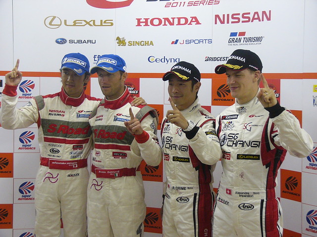 決勝記者会見: 両クラスのウイナーたち