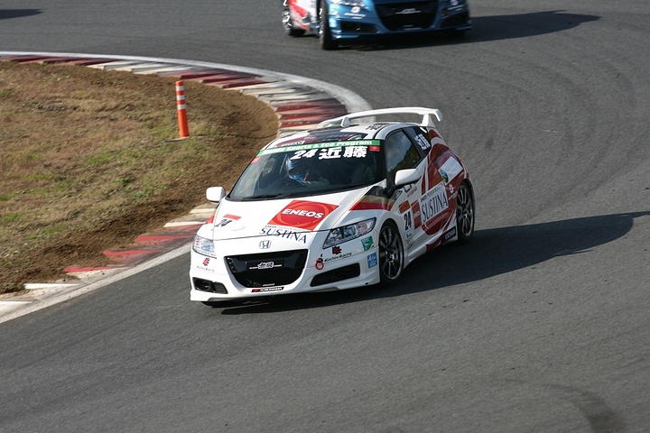 JAFGPレジェンドカップ: 近藤真彦は決勝6位