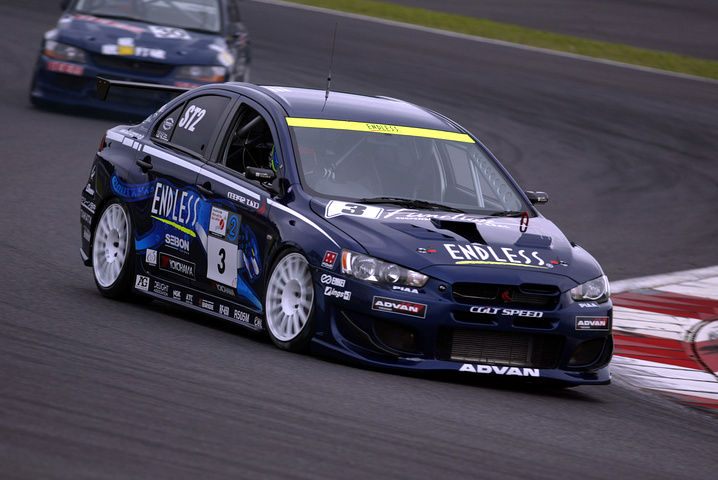 フリー走行ST2クラストップタイムは、エンドレス・アドバン・コルトスピードX（峰尾恭輔／高木真一／村田信博組）