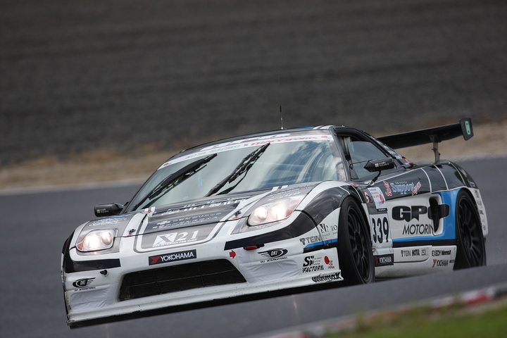 公式予選: ST-3クラストップタイムは、GPO + Kouta Racing NSX（北野浩正／佐々木孝太／橋本達也組）