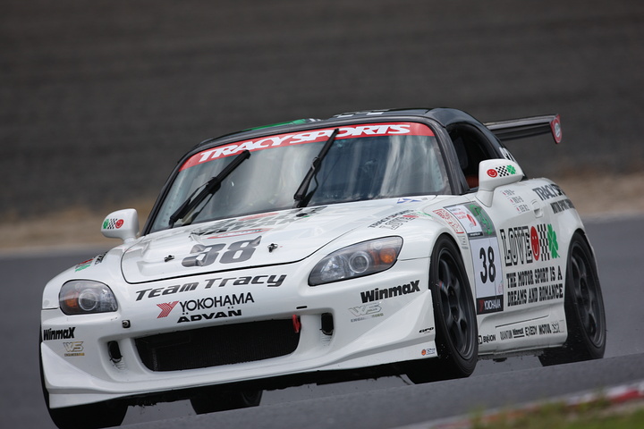 公式予選: ST-4クラストップタイムは、TRACY SPORTS S2000（兵藤信一／吉田靖之／桑畑　四十郎組）