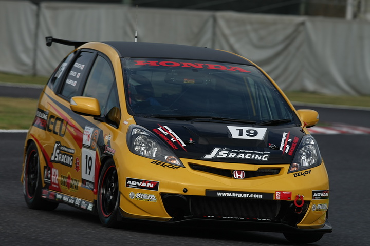 フリー走行: ST-5クラストップタイムはBRP☆HYPER ECU C72制動屋FFC J'SフィットRS（奥村浩一／前山亘／鍋家武組）