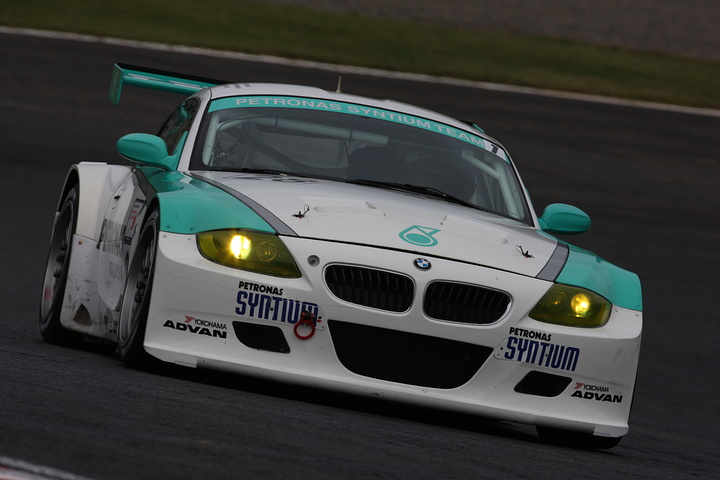公式予選: 総合のポールポジションはST-1クラスのPETRONAS SYNTIUM BMW Z4M COUPE（片岡龍也／ファリーク・ハイルマン／フェイ・ホーン・オオイ組）
