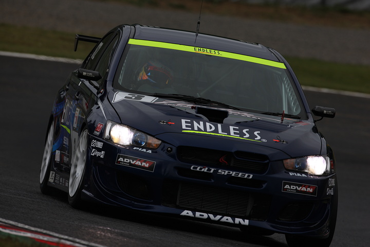 ST-2クラスポールポジションはエンドレス・アドバン・コルトスピードX（峰尾恭輔／高木真一／村田信博組）