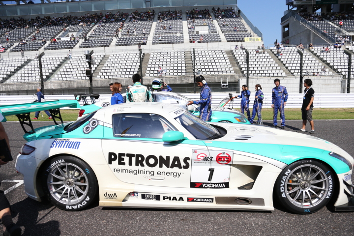 第1レース: 谷口信輝（GT3:PETRONAS SYNTIUM SLS AMG GT3）