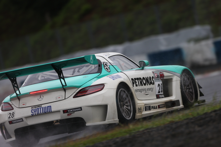 決勝レース: PETRONAS SYNTIUM SLS AMG GT3（ファリーク・ハイルマン／片岡龍也組）
