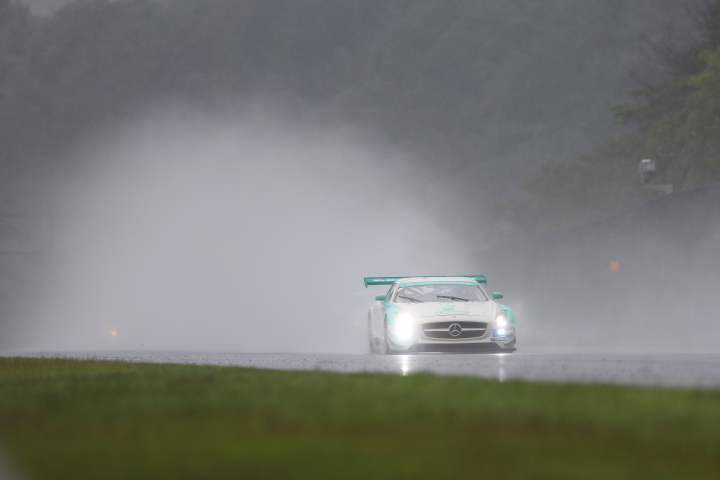 決勝レース: PETRONAS SYNTIUM SLS AMG GT3