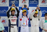 総合の表彰式 f4w_r04_r-podium_overall