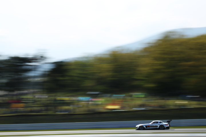 決勝レース: 和田久／土屋武士組（GT300:グリーンテック SLS AMG GT3）