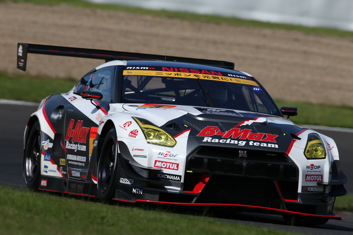 公式練習: GT300クラス3位は星野一樹／高星明誠組（B-MAX NDDP GT-R）