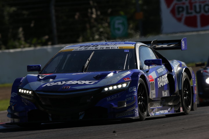 GT500クラス優勝は山本尚貴／伊沢拓也組（RAYBRIG NSX CONCEPT-GT）
