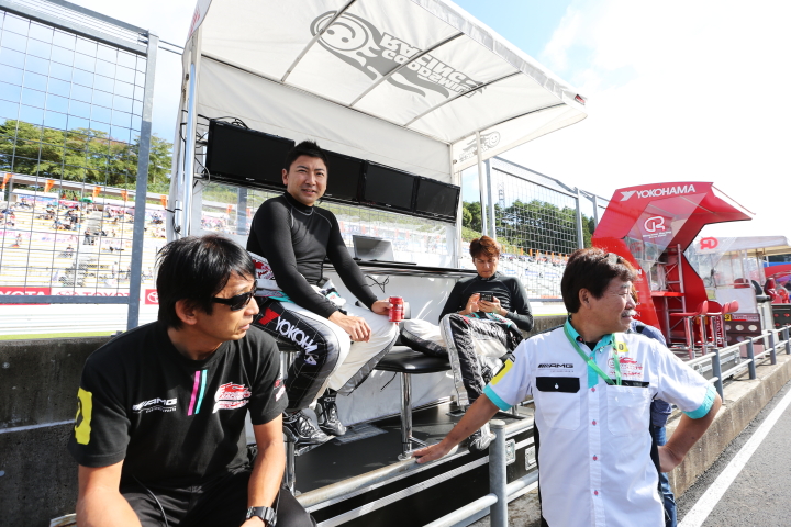 公式練習: 片山右京、片岡龍也、谷口信輝（GOODSMILE RACING & TeamUKYO）