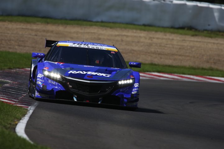 公式練習: 山本尚貴／伊沢拓也組（GT500クラス・RAYBRIG NSX CONCEPT-GT）