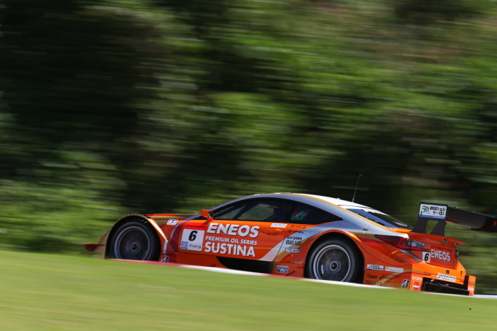 公式練習: 大嶋和也／国本雄資組（GT500クラス・ENEOS SUSTINA RC F）