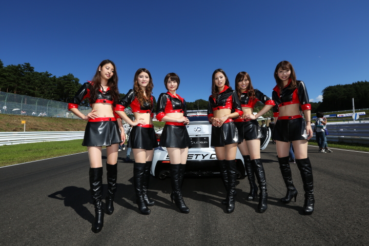 スターティンググリッド: レースクイーン