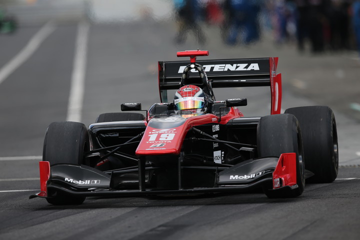 フリー走行2回目: 3位はジョアオ・パオロ・デ・オリベイラ（LENOVO TEAM IMPUL）