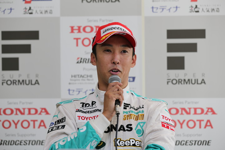 決勝記者会見: 優勝した中嶋一貴（PETRONAS TEAM TOM'S）